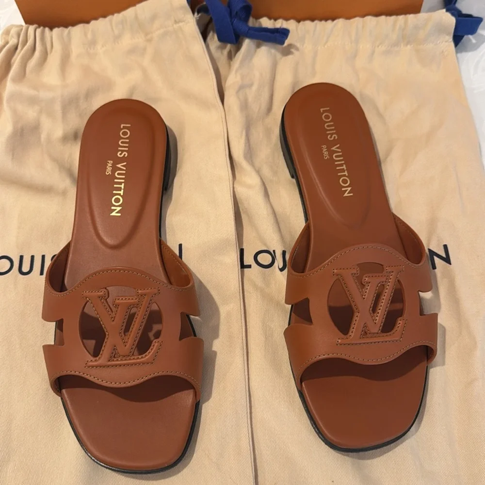 JUST LIKE NEW! LV Isola Flat Mule. EU 39 - Picture 6 of 15